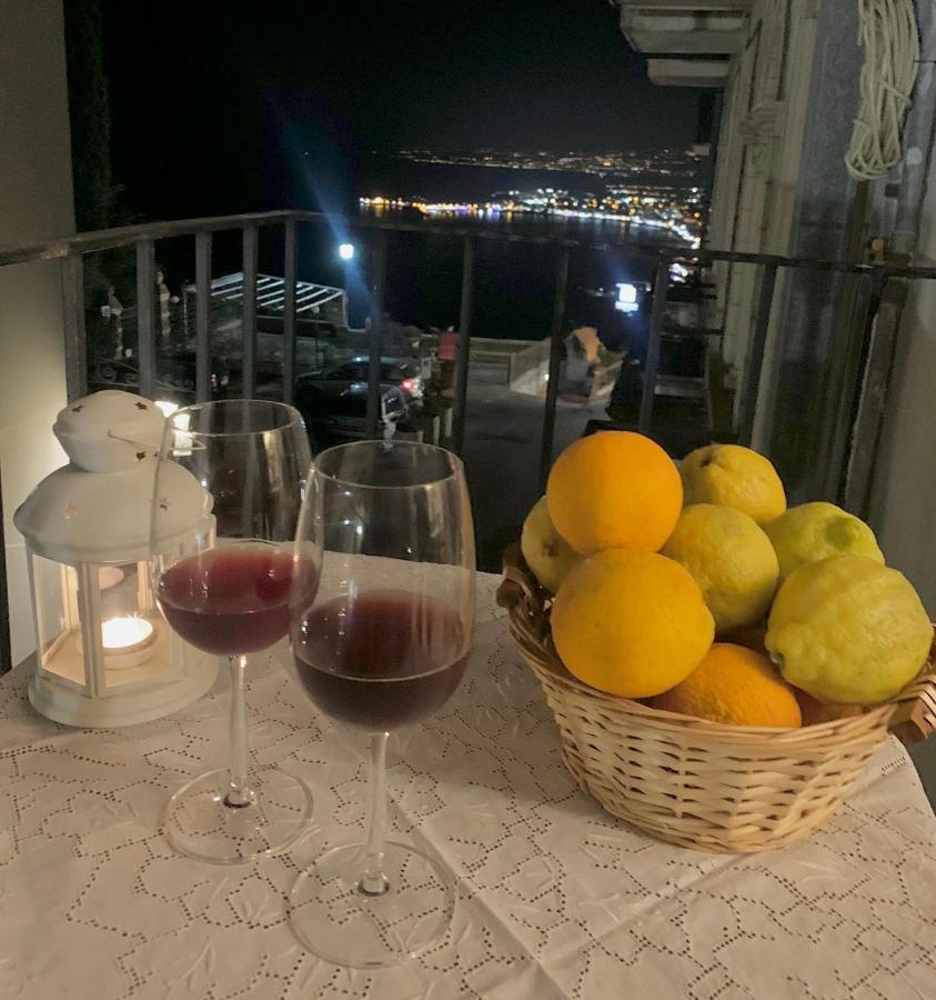 Casa Cariddi Boutique Apartment تاورمينا المظهر الخارجي الصورة